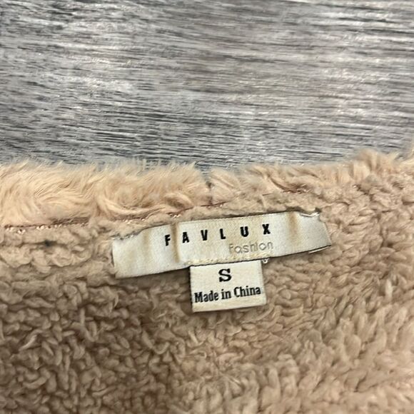 Women's blush Jacket with Cream blush faux Fur Collar - Picture 7 of 8